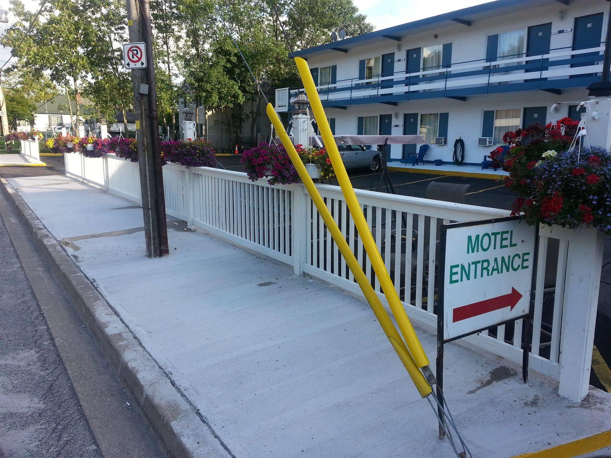Niagara Parkway Court Motel Εξωτερικό φωτογραφία