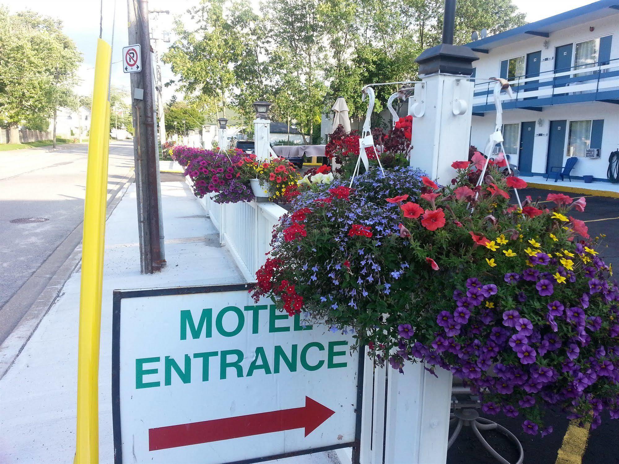 Niagara Parkway Court Motel Εξωτερικό φωτογραφία